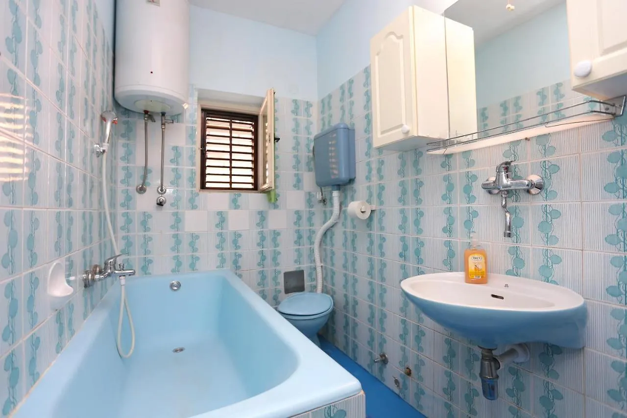Guest house Rooms With A Parking Space Split - 17766