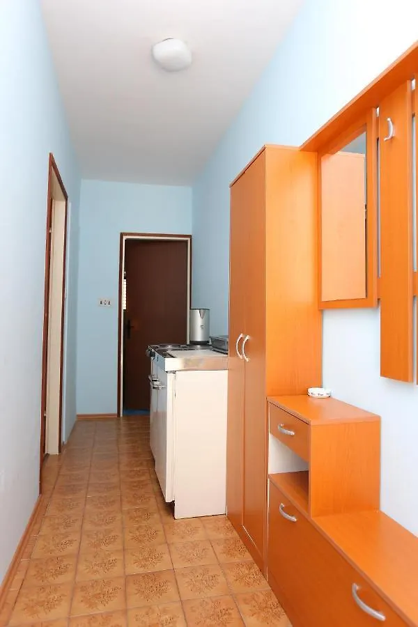 Rooms With A Parking Space Split - 17766 Hırvatistan